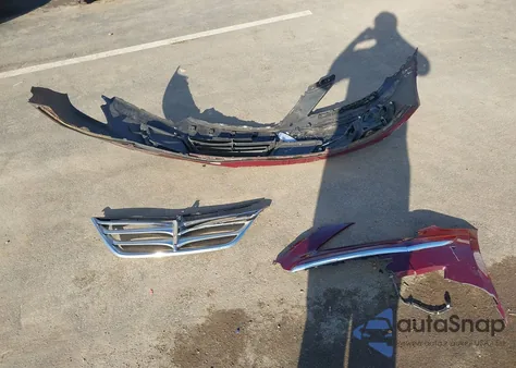 2011 Hyundai Genesis 4.6 from USA, damaged, VIN KMHGC4DF1BU117105